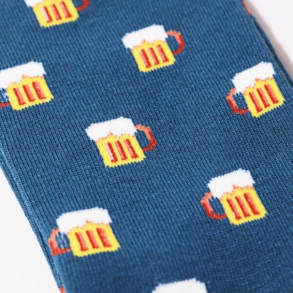 Mens bamboo socks with beer glasses